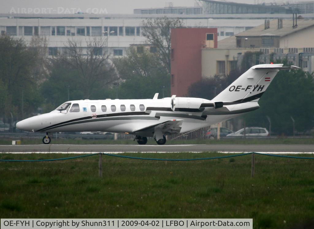 OE-FYH, 2003 Cessna 525A CitationJet CJ2 C/N 525A-0176, Lining up rwy 32R for departure...