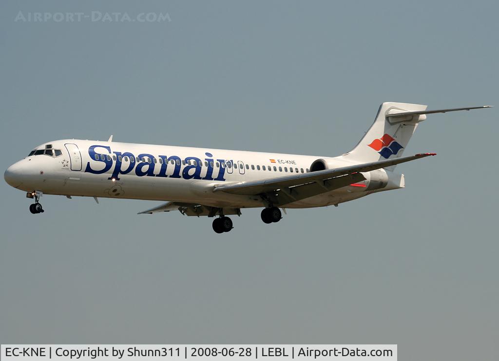 EC-KNE, 2000 Boeing 717-23S C/N 55064, Landing rwy 25R