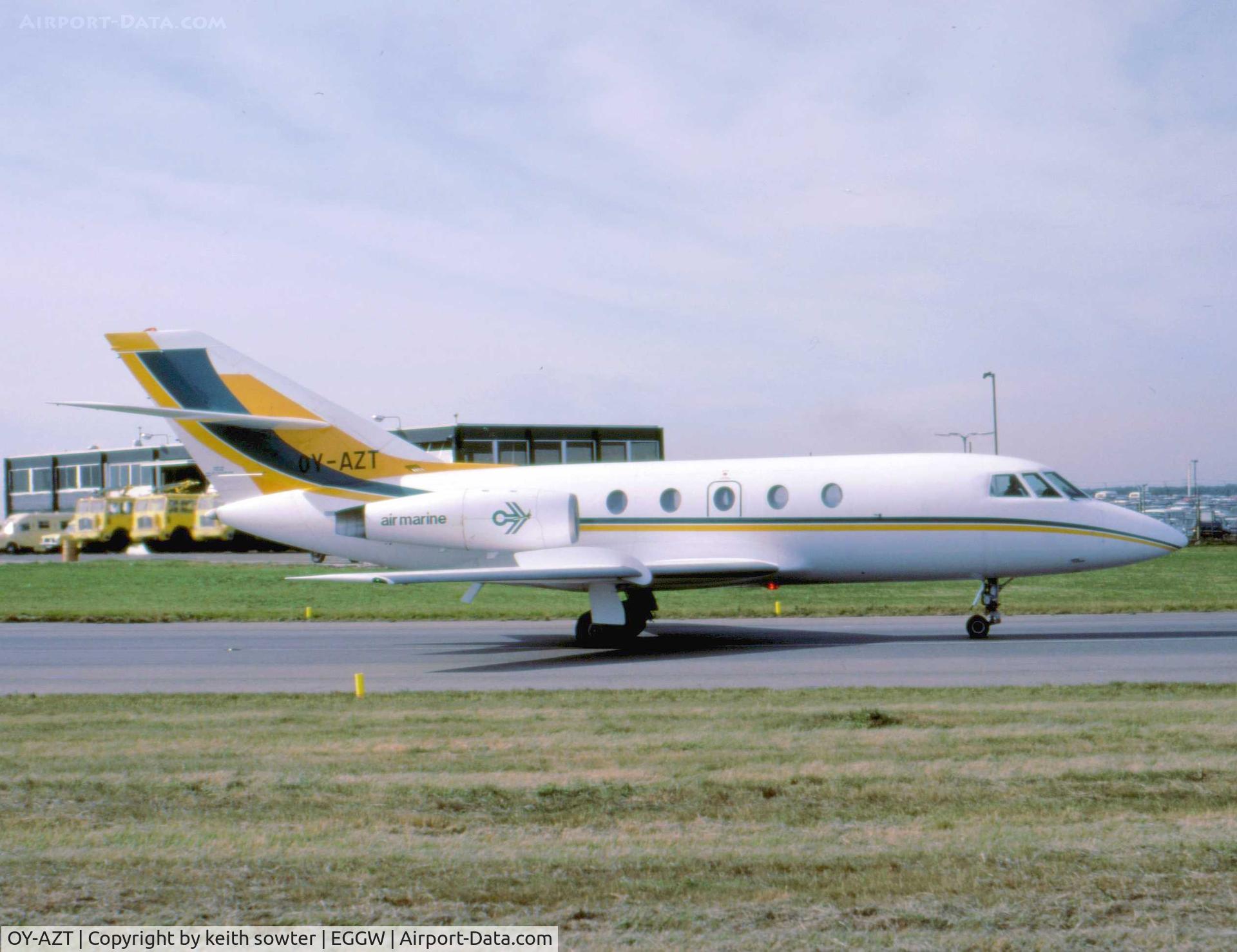 OY-AZT, 1967 Dassault Falcon 20 C/N 98, Taxying in