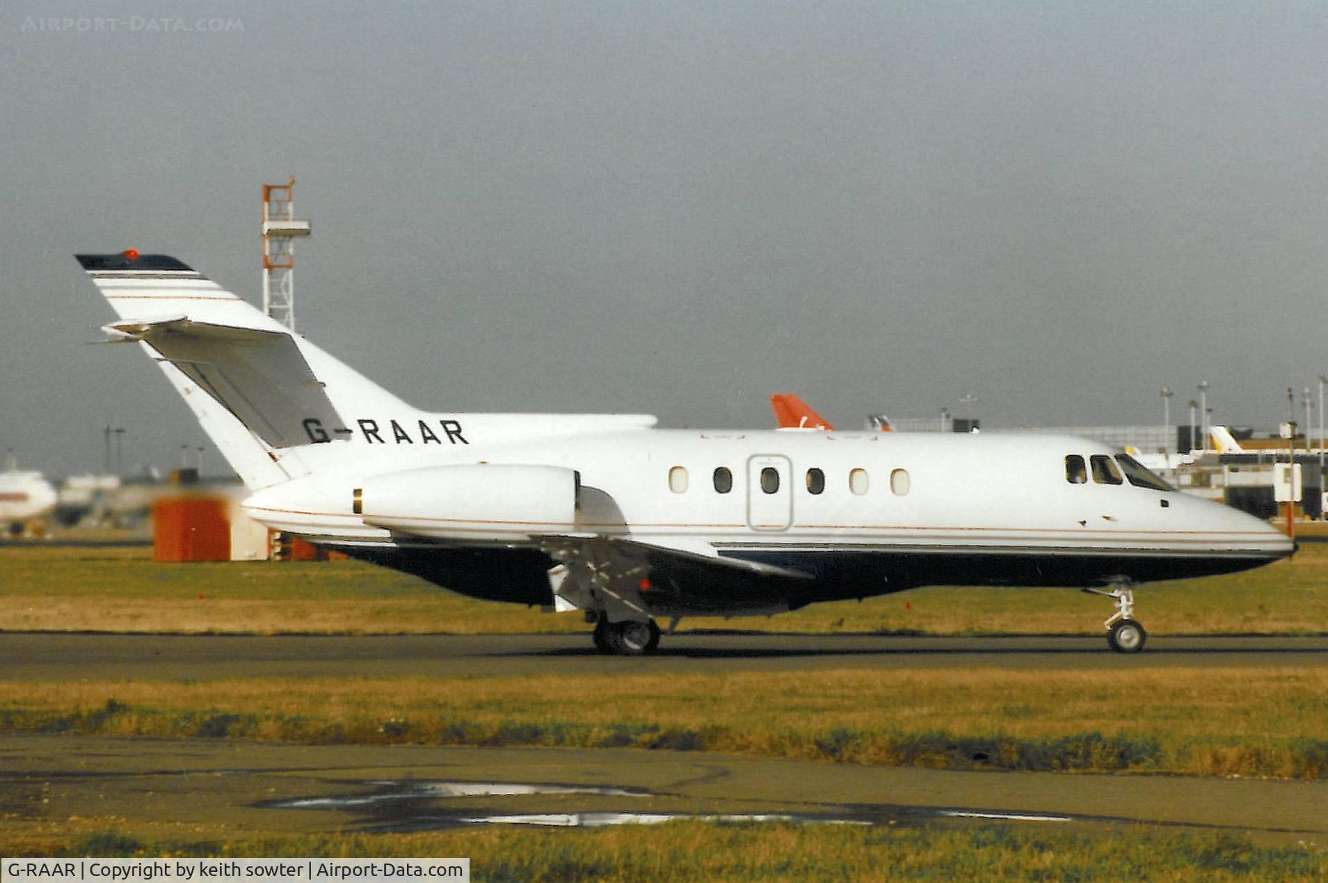 G-RAAR, 1991 British Aerospace BAe.125 Series 800A C/N 258210, Taxying out for departure