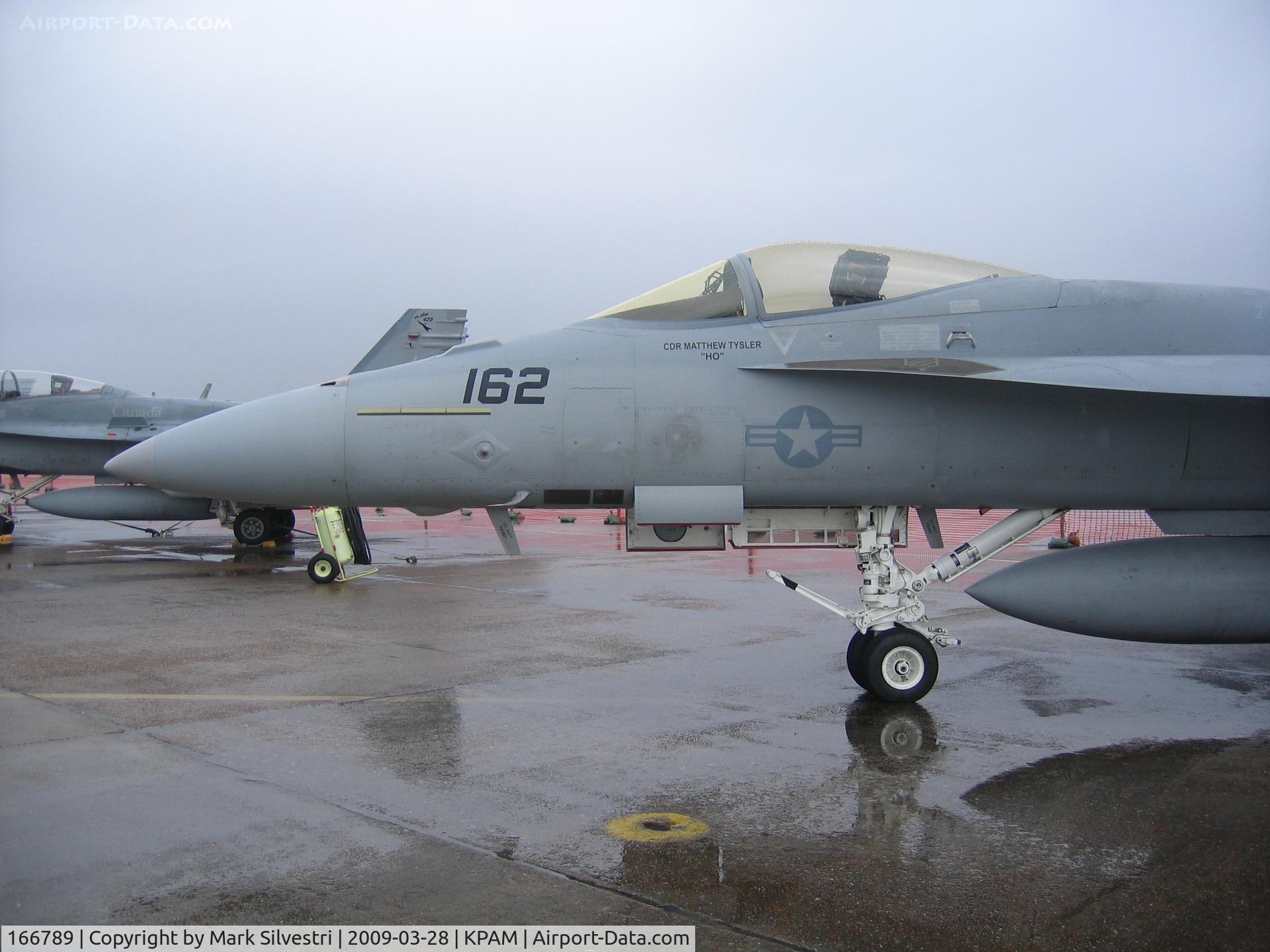 166789, Boeing F/A-18E Super Hornet C/N E135, 2009 Tyndall AFB Airshow