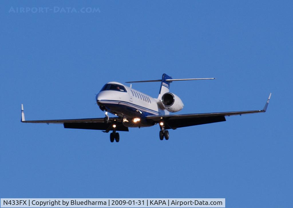 N433FX, 2002 Learjet 45 C/N 192, On final approach to 17L.
