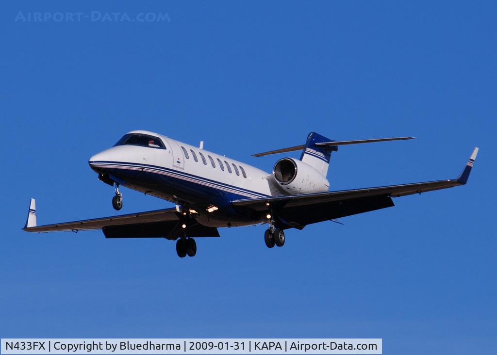 N433FX, 2002 Learjet 45 C/N 192, On final approach to 17L.
