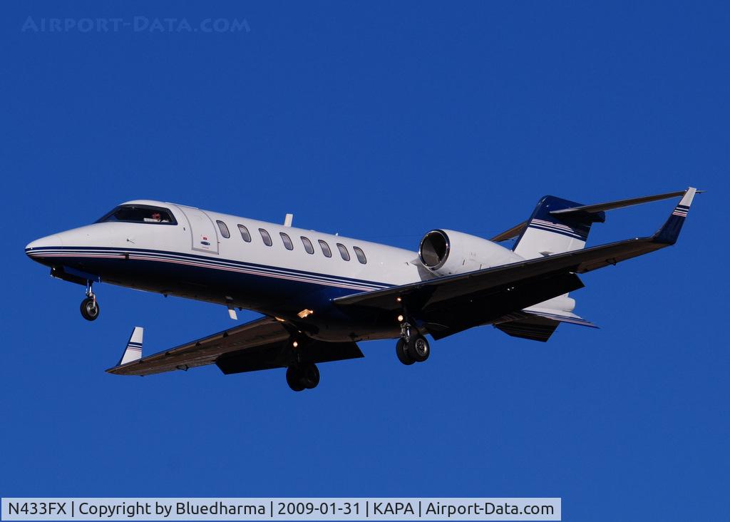 N433FX, 2002 Learjet 45 C/N 192, On final approach to 17L.