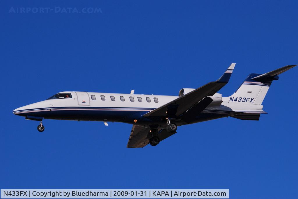 N433FX, 2002 Learjet 45 C/N 192, On final approach to 17L.