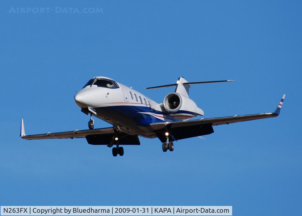 N263FX, 2008 Learjet Inc 60 C/N 334, On final approach to 17L.