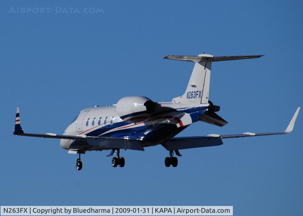 N263FX, 2008 Learjet Inc 60 C/N 334, On final approach to 17L.