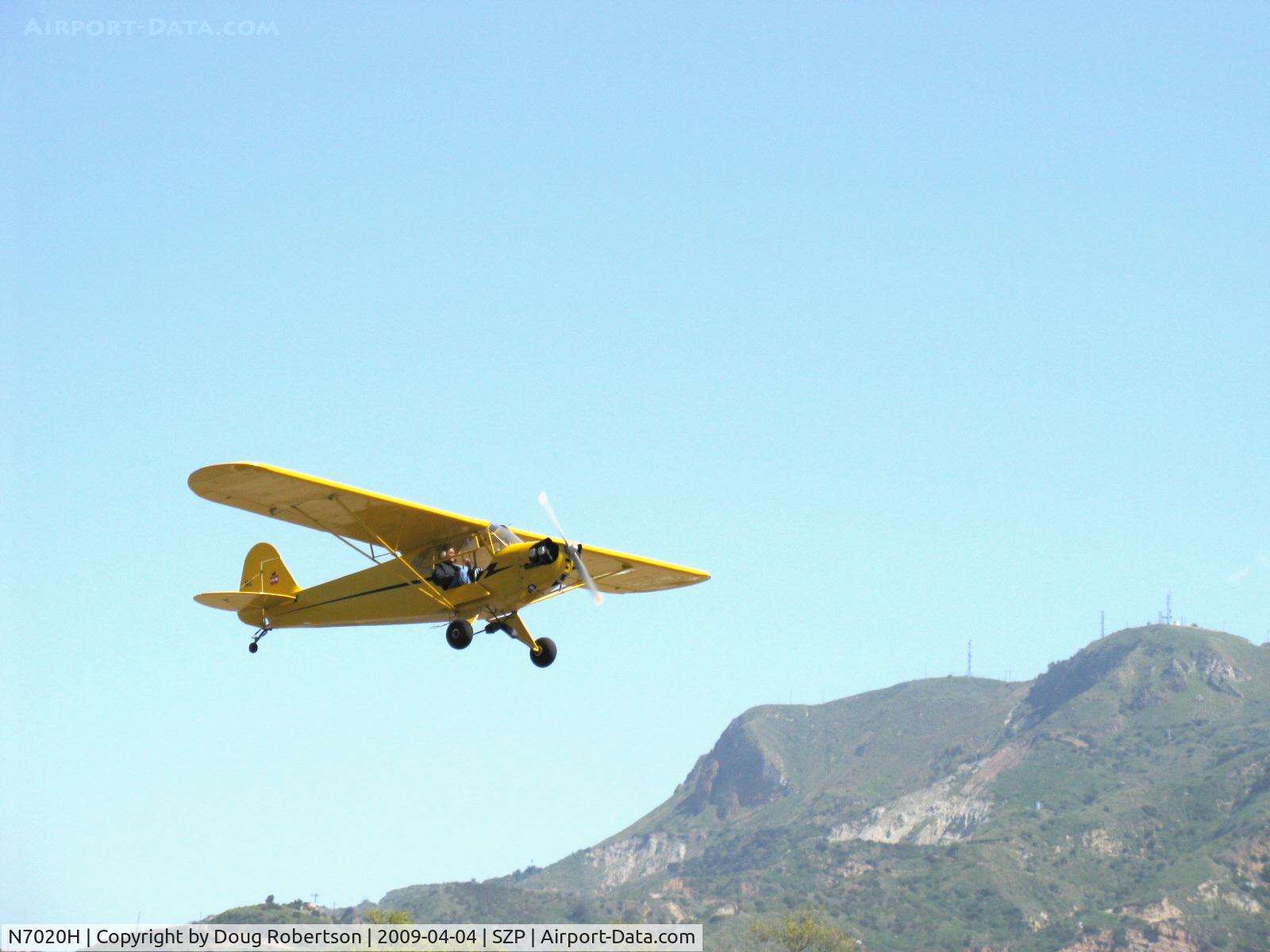 N7020H, 1946 Piper J3C-65 Cub Cub C/N 20265, 1946 Piper J3C-65 CUB, Continental A&C65 65 Hp, takeoff climb Rwy 22