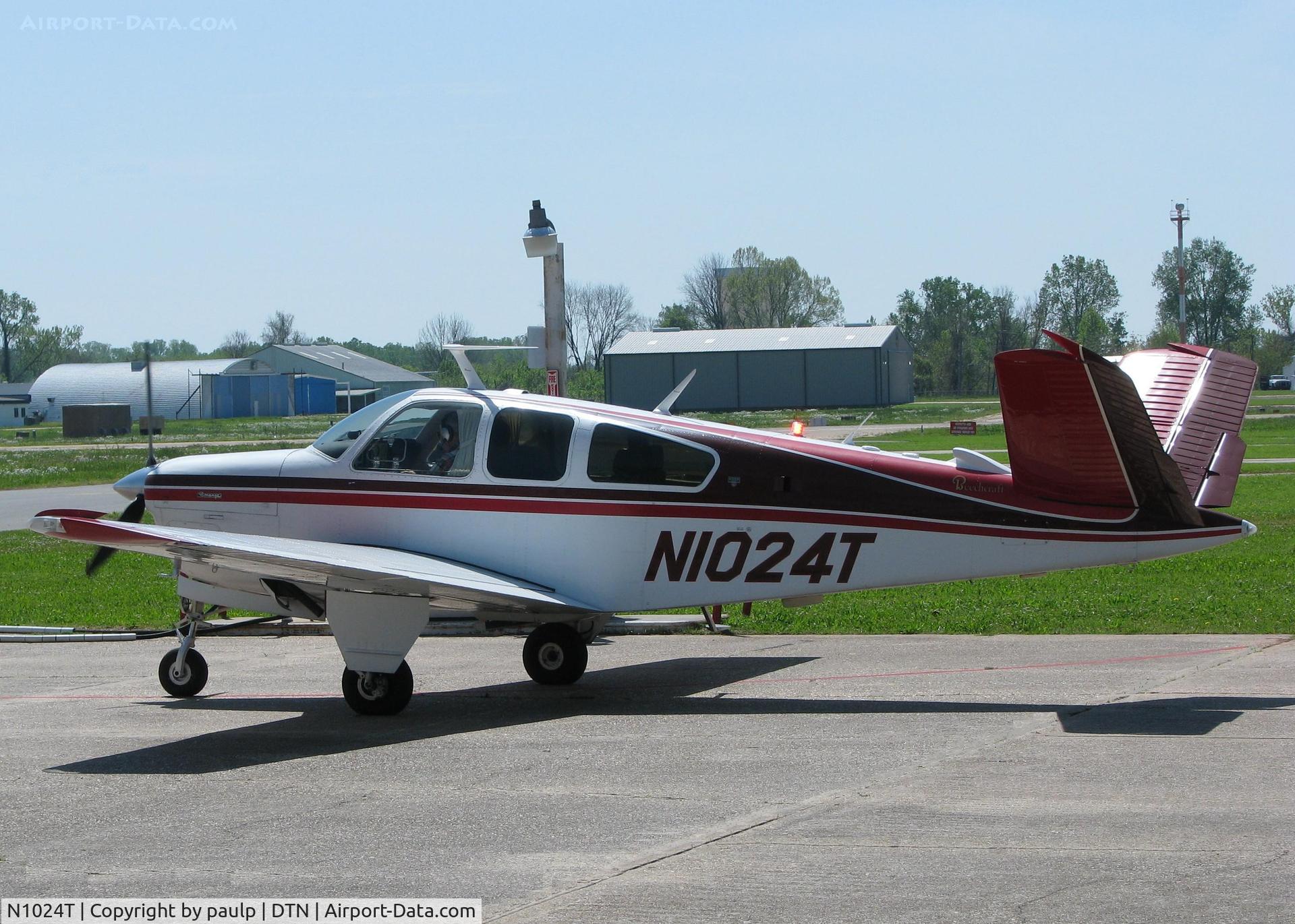 N1024T, 1976 Beech V35B Bonanza C/N D-9941, Parked at the Downtown Airport.