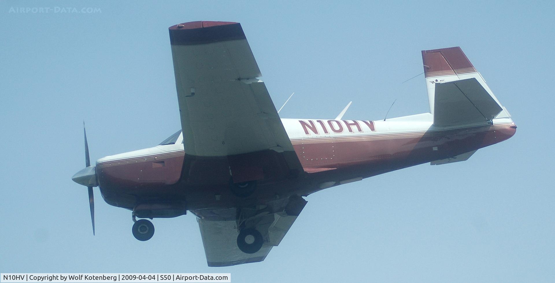 N10HV, 1965 Mooney M20E C/N 715, on final