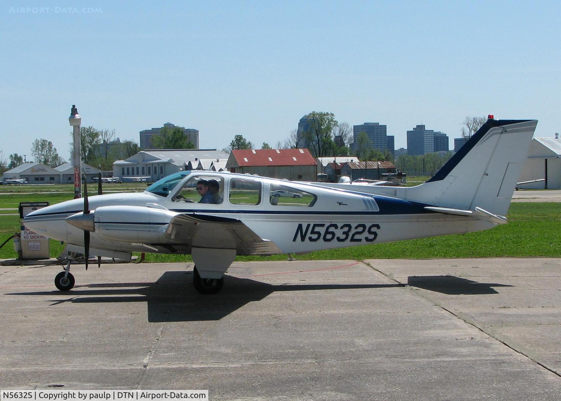 N5632S, 1966 Beech C55 Baron (95-C55) C/N TE-161, Parked at the self serve pump at the Shreveport Downtown airport.