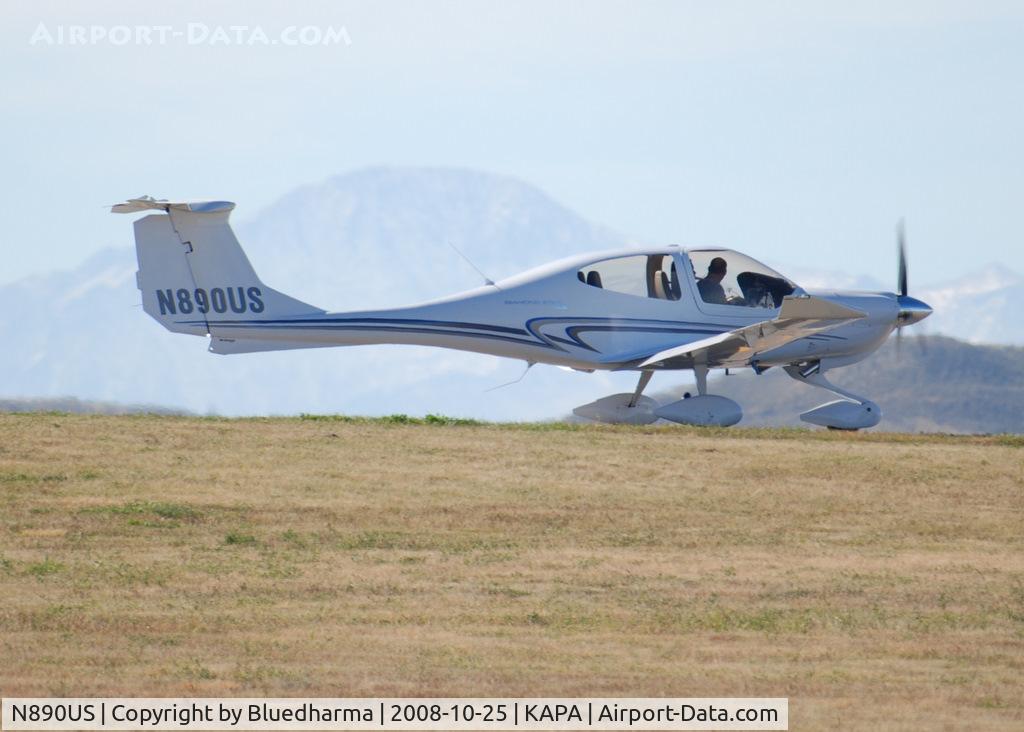 N890US, 2007 Diamond DA-40 Diamond Star C/N 40.890, Position and hold for 17L.