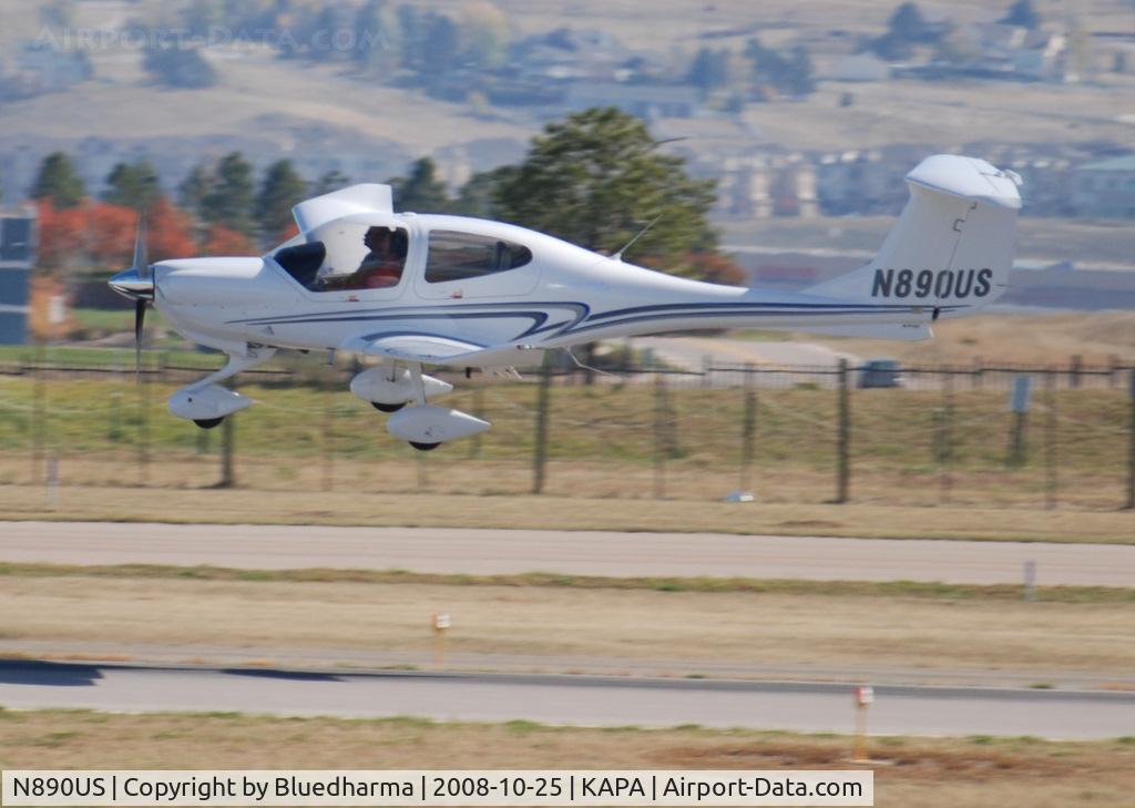 N890US, 2007 Diamond DA-40 Diamond Star C/N 40.890, On final approach for 35R.