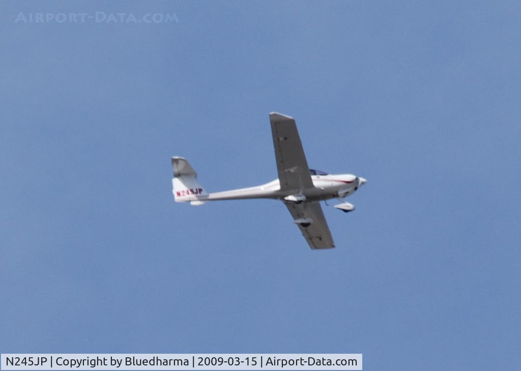 N245JP, 2003 Diamond DA-20C-1 Eclipse C/N C0245, Over Columbine High School, Littleton Colorado