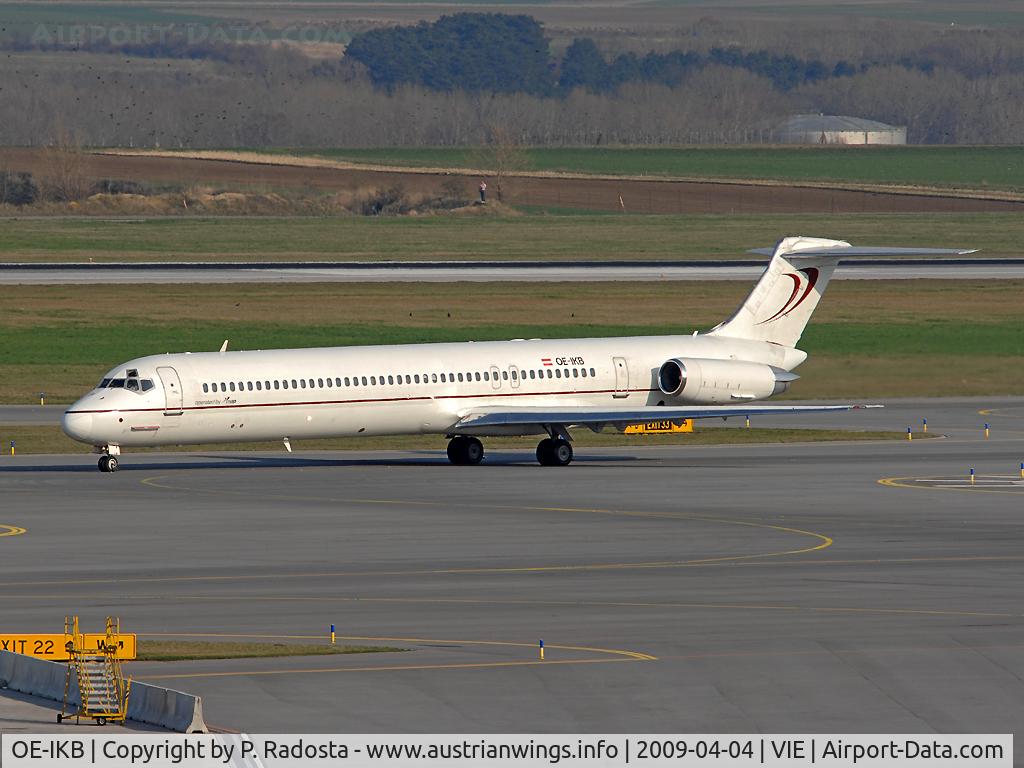 OE-IKB, 1986 McDonnell Douglas MD-83 (DC-9-83) C/N 49448, The last regular MD 80 operator in VIE is MAP-Jet - this plane seems currently to be operated in wetlease for SkyEurope