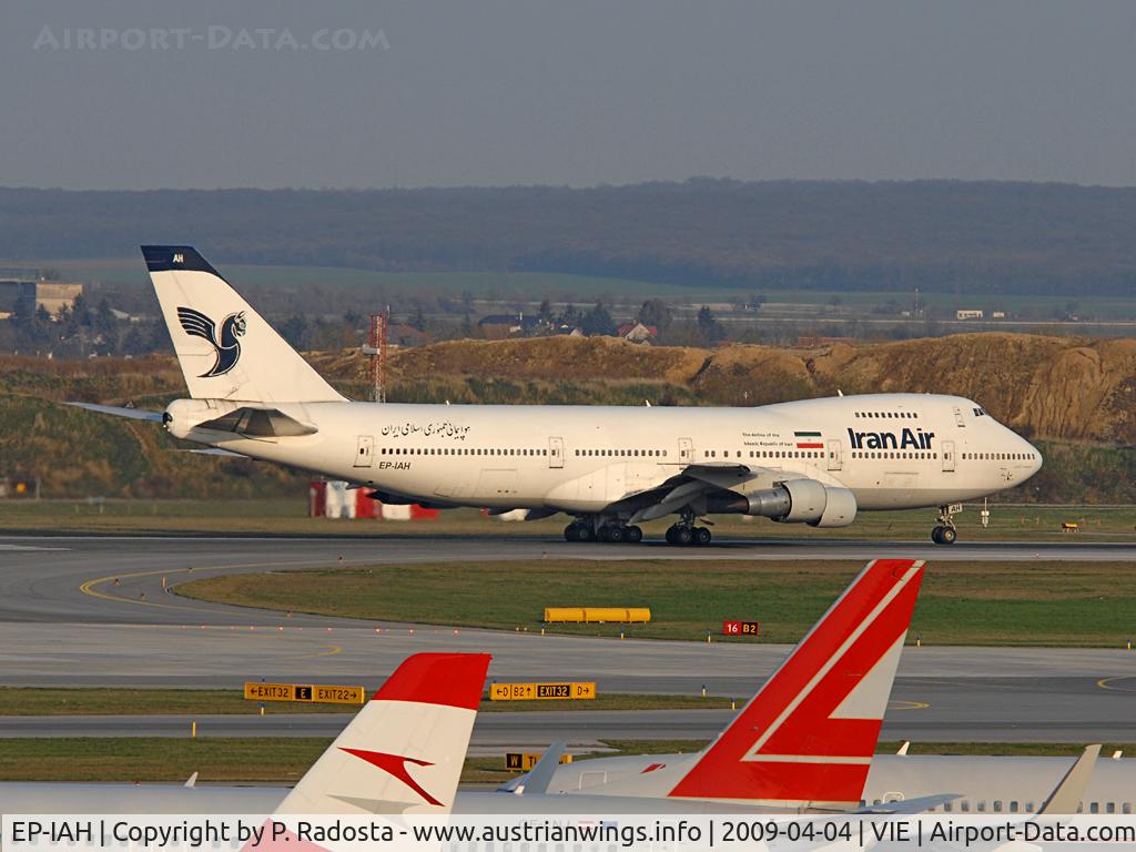 EP-IAH, 1976 Boeing 747-286M C/N 21218, Very rare visitor, a 32 yr. old veteran, departing RWY 16 bound for TH