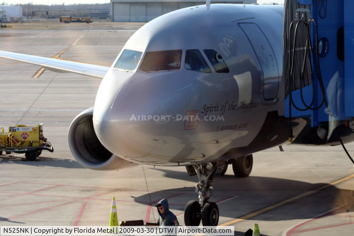 N525NK, 2006 Airbus A319-132 C/N 2942, about to board this Spirit A319