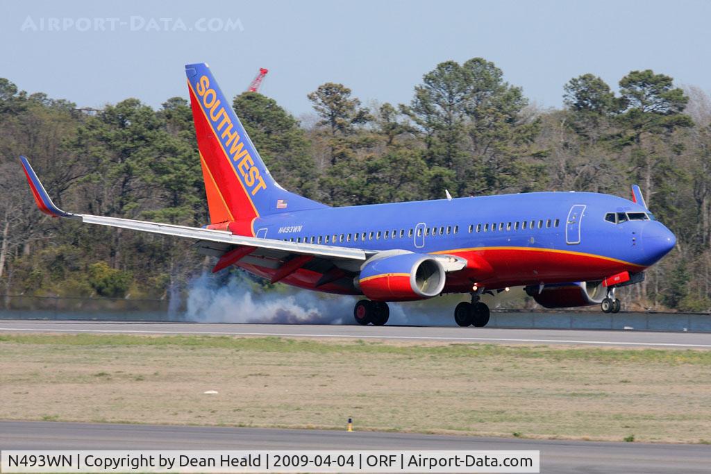 N493WN, 2004 Boeing 737-7H4 C/N 32477, Southwest Airlines N493WN (FLT SWA3784) from Las Vegas McCarran Int'l (KLAS) landing on RWY 23.