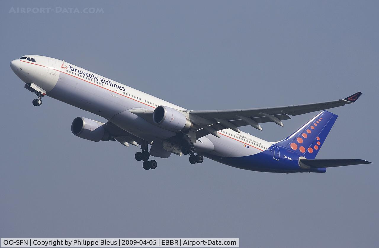 OO-SFN, 1993 Airbus A330-301 C/N 037, Rising from rwy 25R by a sunny sunday morning.