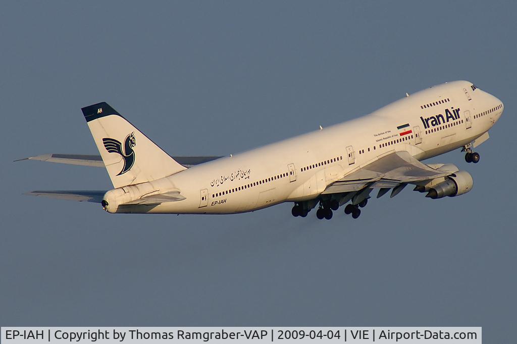 EP-IAH, 1976 Boeing 747-286M C/N 21218, Iran Air Boeing 747-200