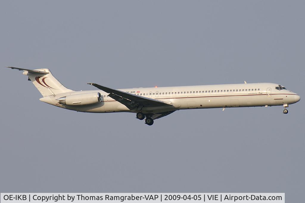 OE-IKB, 1986 McDonnell Douglas MD-83 (DC-9-83) C/N 49448, Map Jets MDD MD80