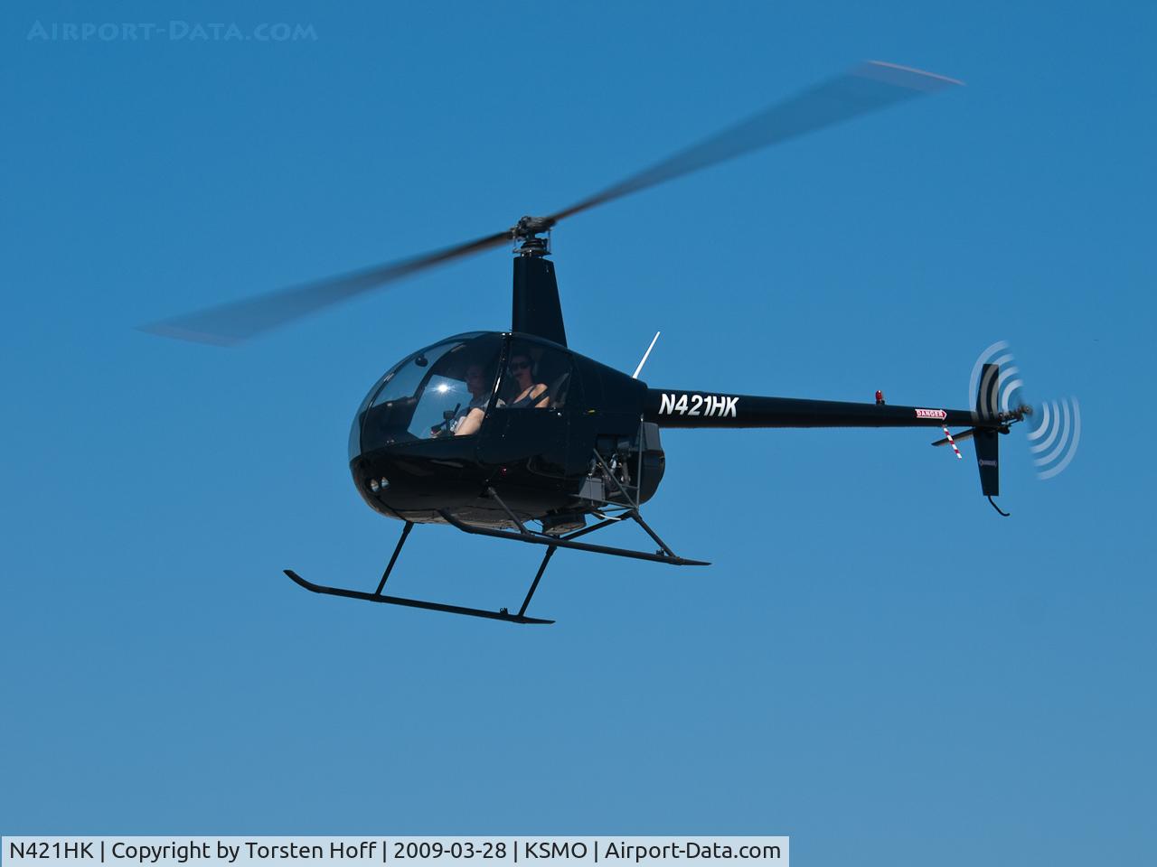 N421HK, Robinson R22 C/N 4273, N421HK over RWY 21