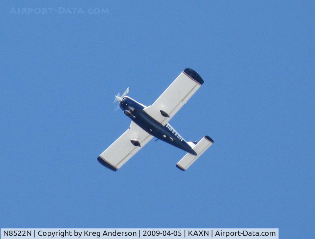 N8522N, 1969 Piper PA-28-235 C/N 28-11321, Sorry for the miserable angle!
