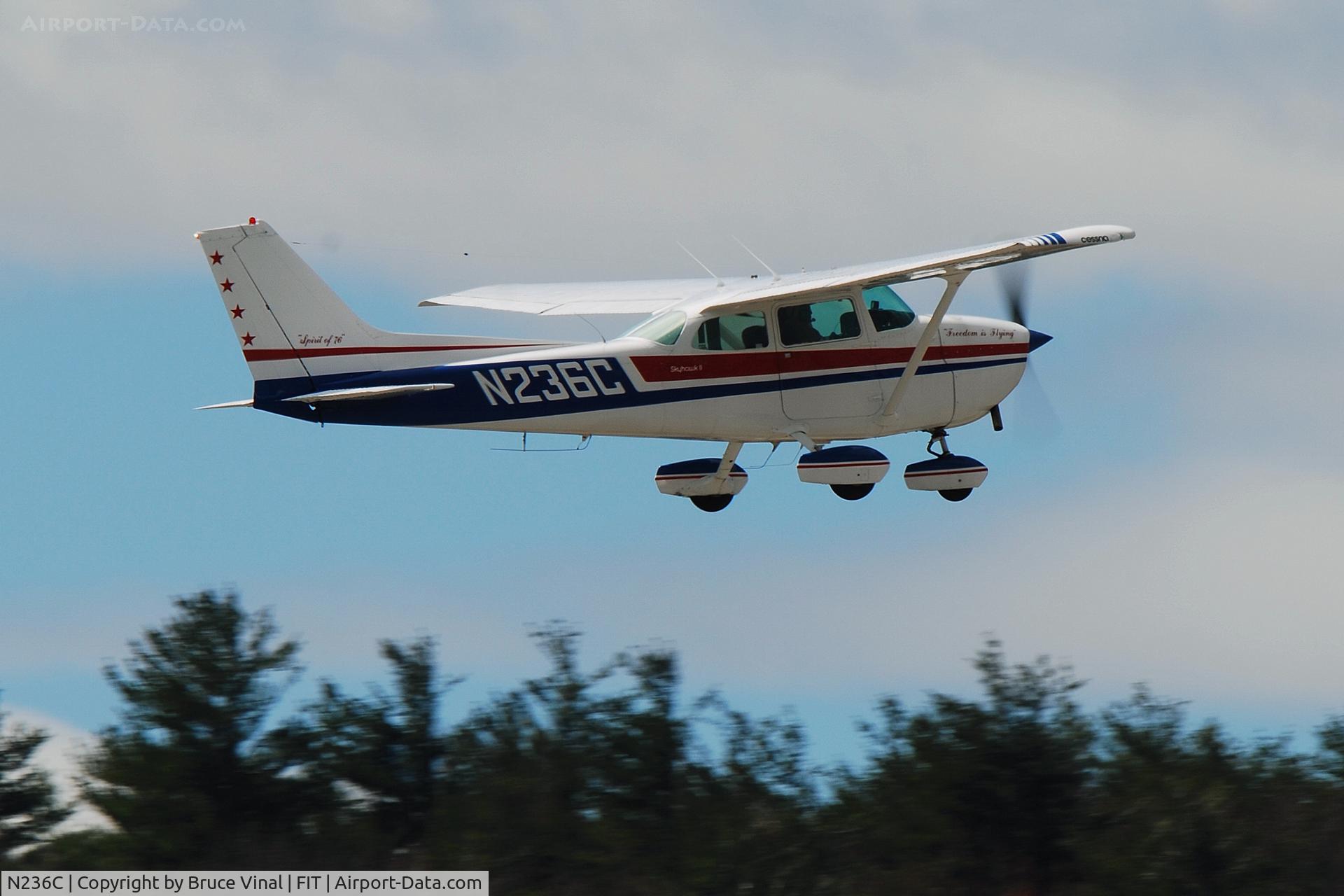 N236C, 1976 Cessna 172M C/N 17266985, The Spirit of '76 Takes To The Air