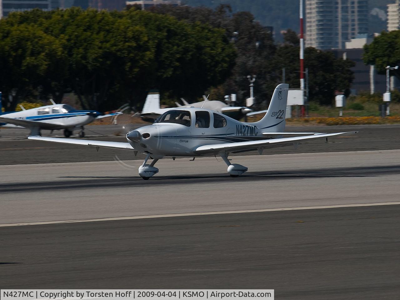 N427MC, 2002 Cirrus SR22 C/N 0152, N427MC departing from RWY 21