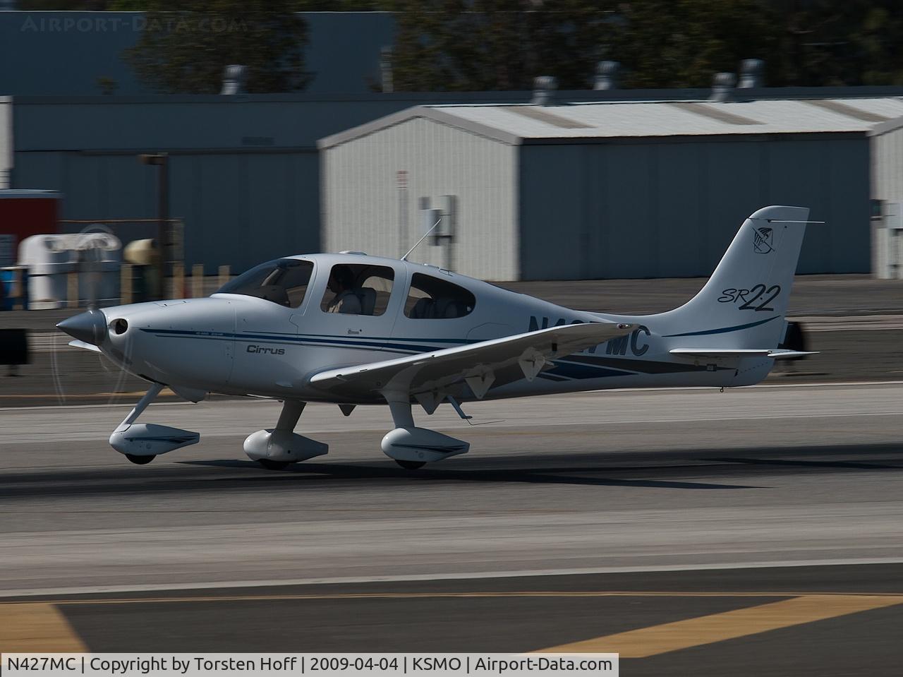 N427MC, 2002 Cirrus SR22 C/N 0152, N427MC departing from RWY 21