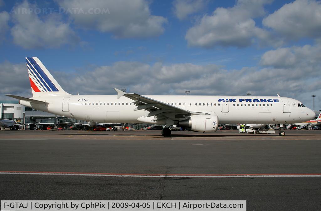 F-GTAJ, 2001 Airbus A321-211 C/N 1476, A321