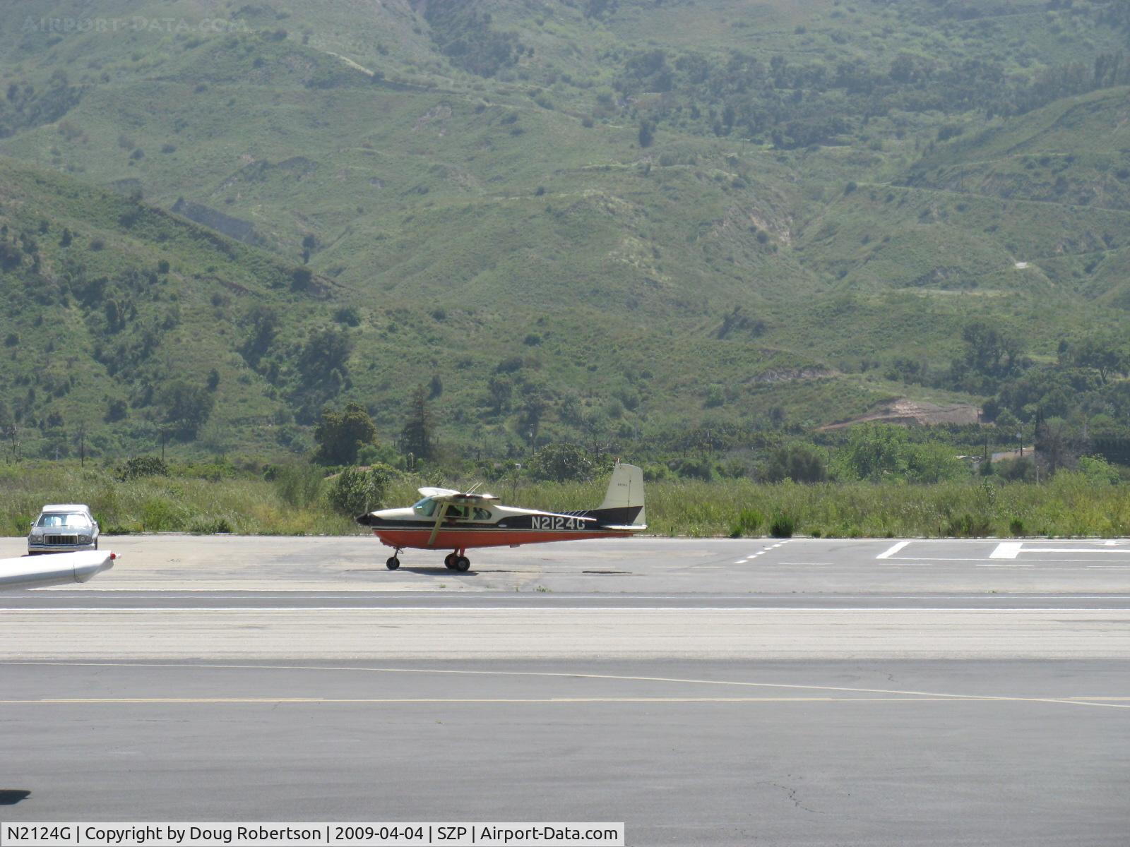 N2124G, 1958 Cessna 182A Skylane C/N 51424, 1958 Cessna 182A SKYLANE, Continental O-470 230 Hp, taxi