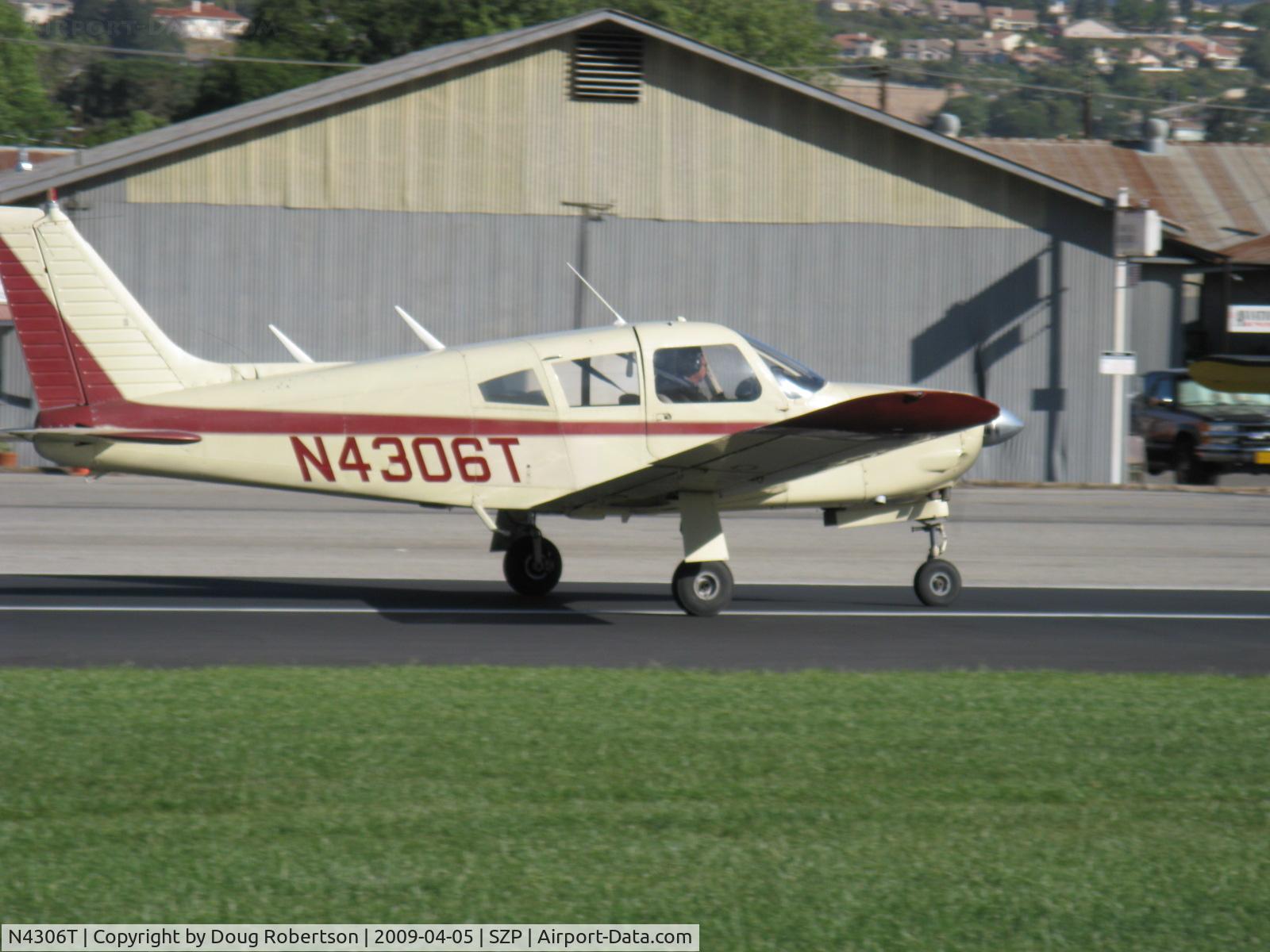N4306T, 1971 Piper PA-28R-200 Cherokee Arrow C/N 28R-7235004, 1971 Piper PA-28R-200 ARROW, Lycoming IO-360-C1C 200 Hp, takeoff roll Rwy 04