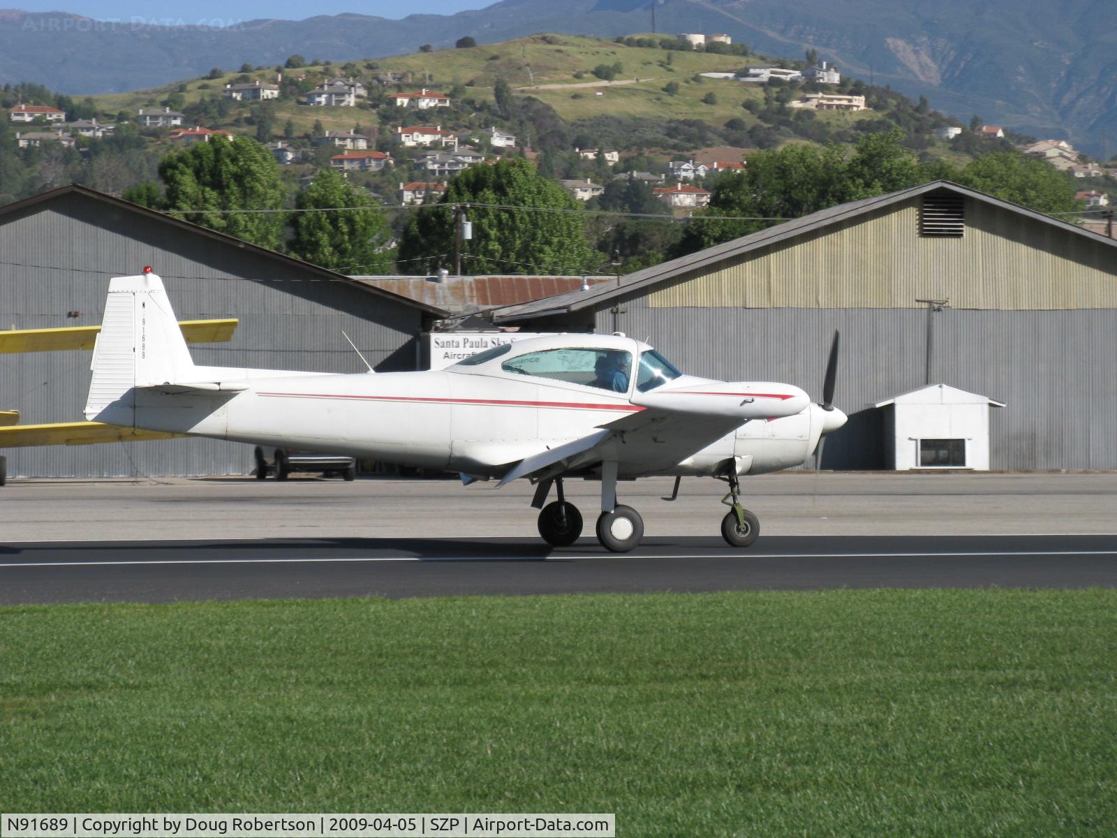 N91689, 1946 North American Navion (NA-145) C/N NAV-4-431, 1946 North American NAVION, Continental E-225 upgrade, landing roll Rwy 04