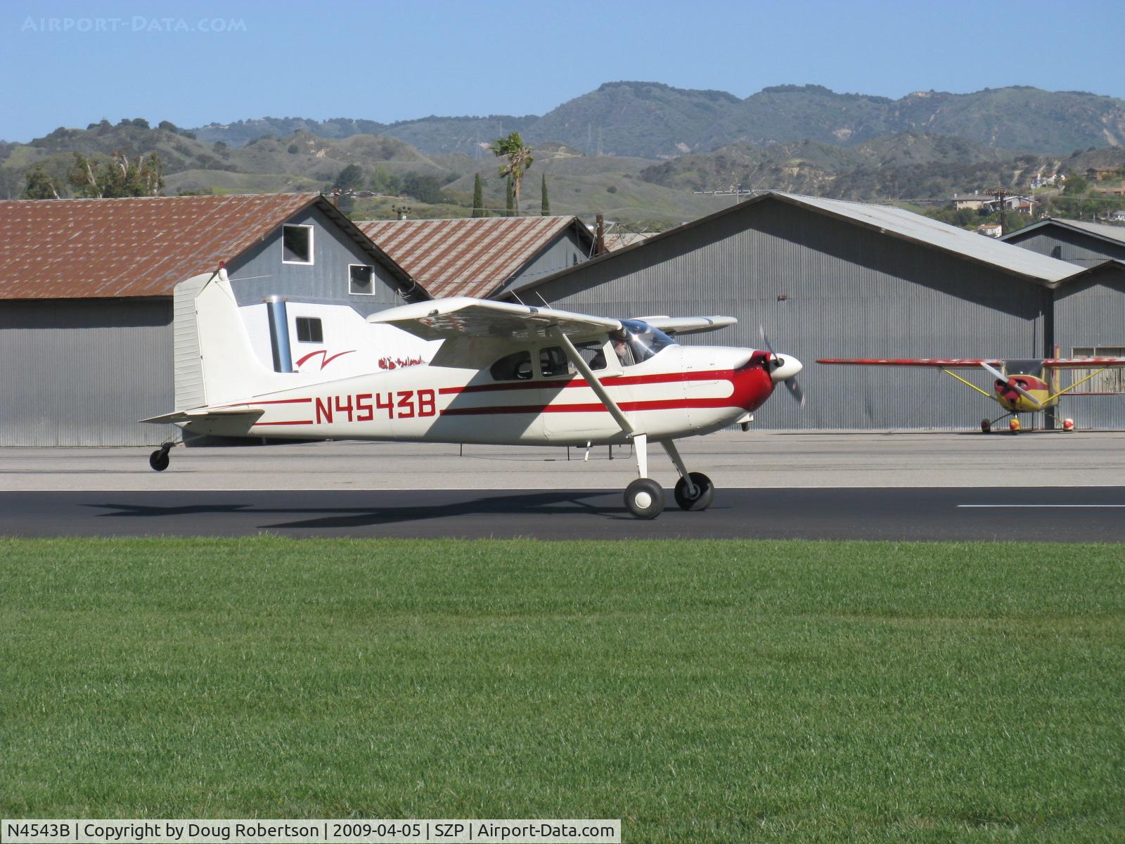 N4543B, 1955 Cessna 180 C/N 31442, 1955 Cessna 180, Continental O-470 225 Hp, landing roll Rwy 22