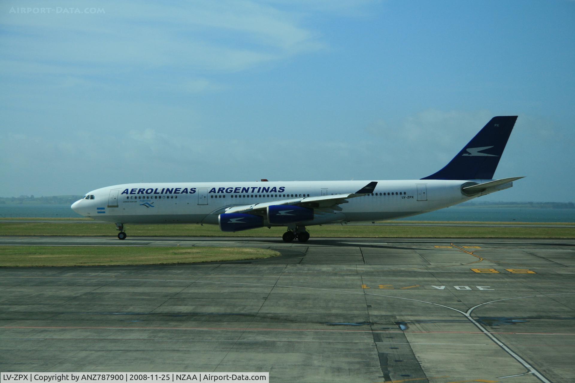 LV-ZPX, 1994 Airbus A340-211 C/N 080, Taxiing to the runway for departure to Sydney