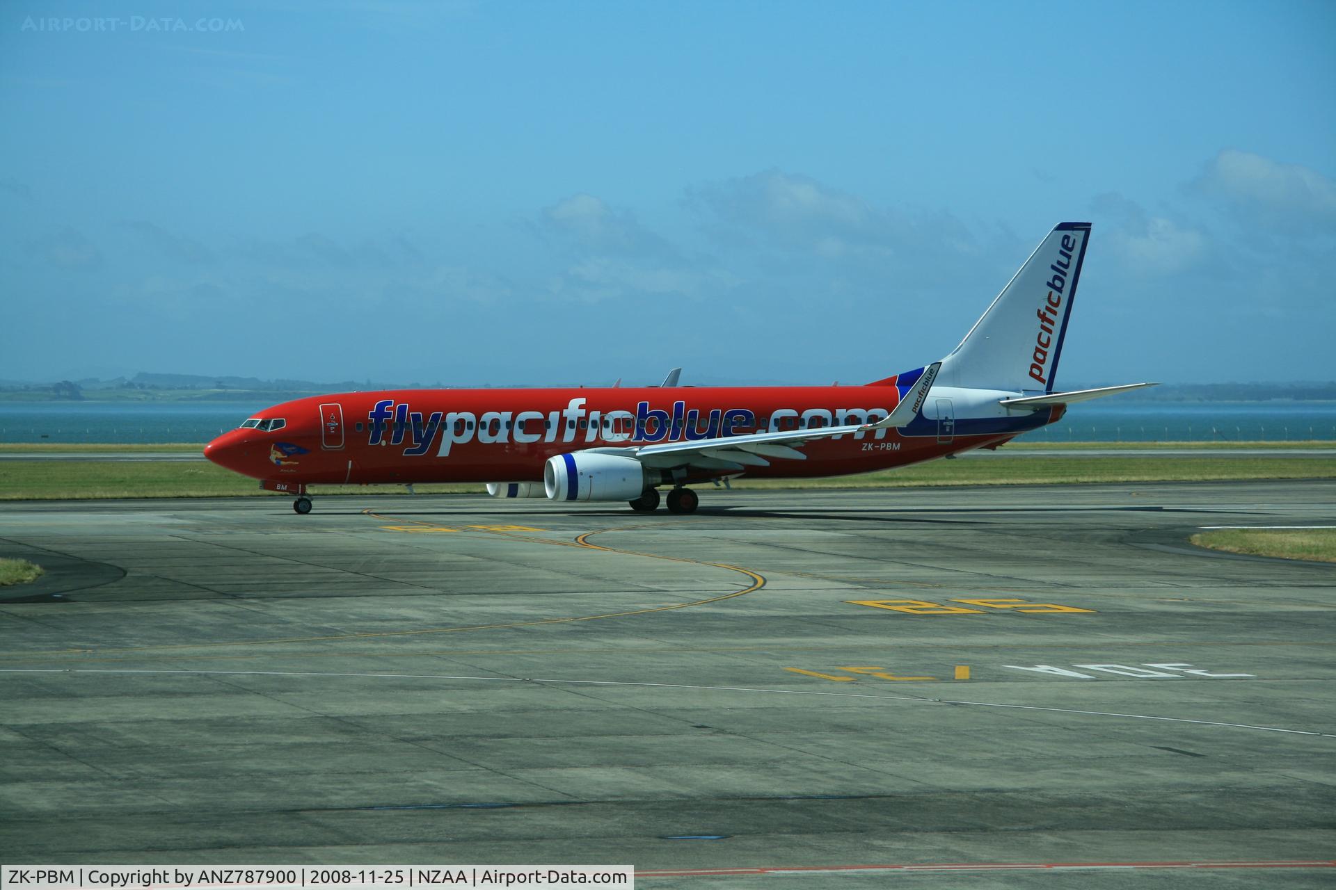 ZK-PBM, 2008 Boeing 737-8FE C/N 36601, Taxiing to the runway
