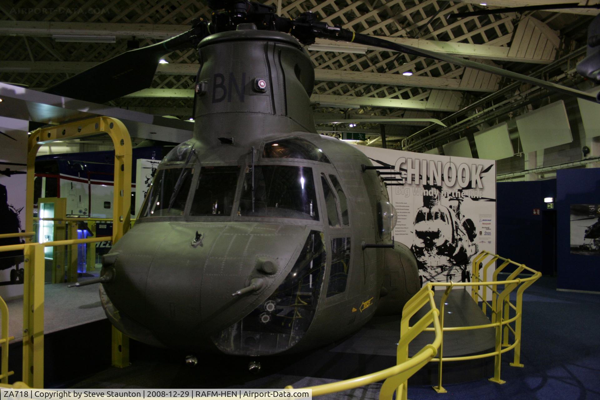 ZA718, Boeing Vertol Chinook HC.2 C/N M/A030/B-849/M7001, Taken at the RAF Museum, Hendon. December 2008