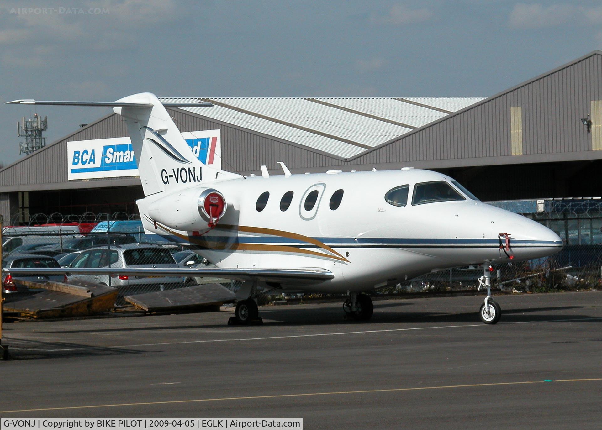 G-VONJ, 2003 Raytheon 390 Premier I C/N RB-66, 390 PARKED IN THE PREMIAIR COMPOUND