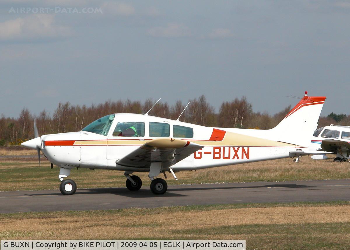 G-BUXN, 1976 Beech C23 Sundowner 180 Sundowner 180 C/N M-1752, TAXYING TO RWY 07 FOR DEPARTURE