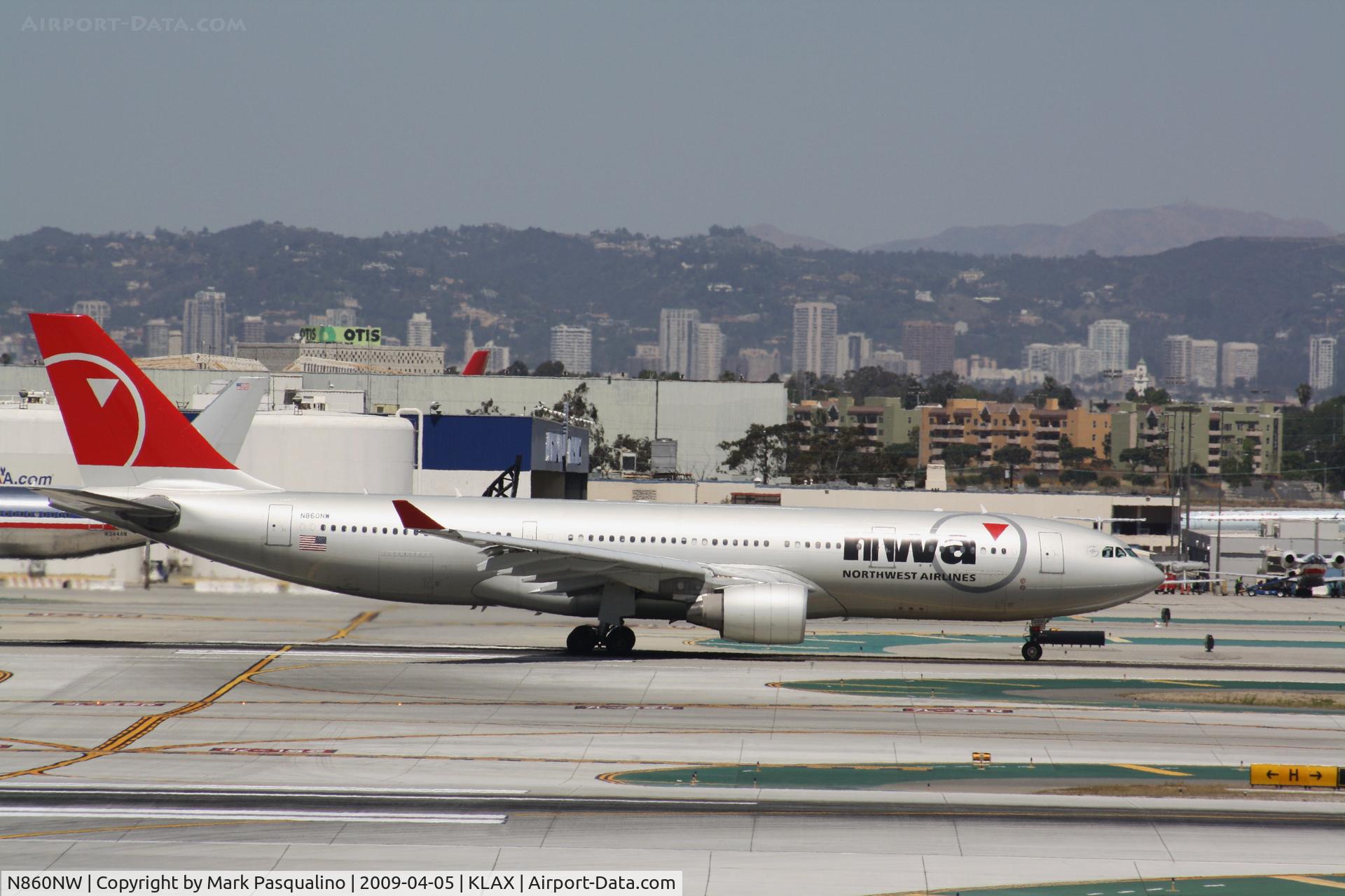 N860NW, 2006 Airbus A330-223 C/N 778, Airbus A330-200