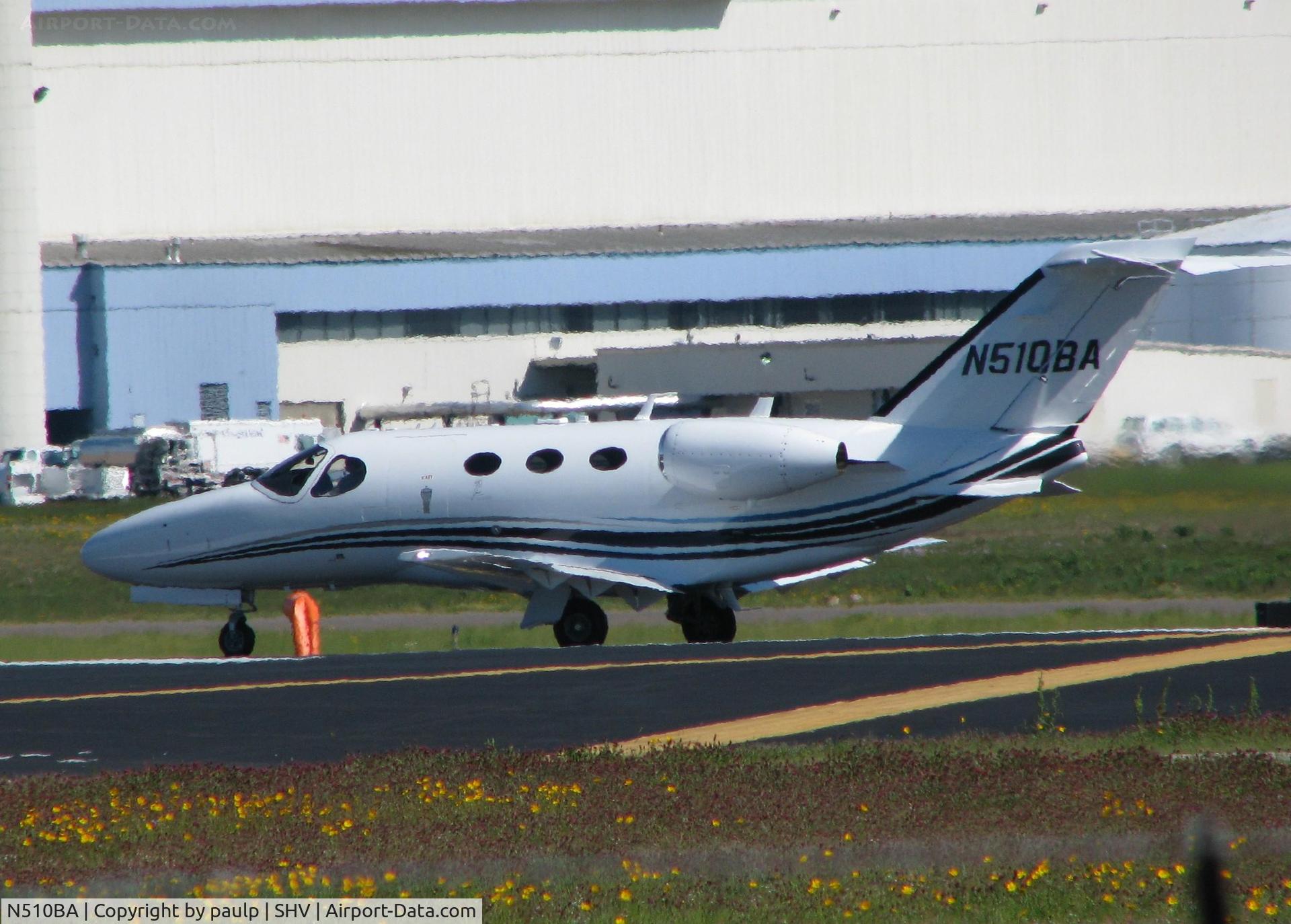N510BA, Cessna 525 CitationJet CJ1 C/N 510-0143, Turning onto 32 at Shreveport Regional.