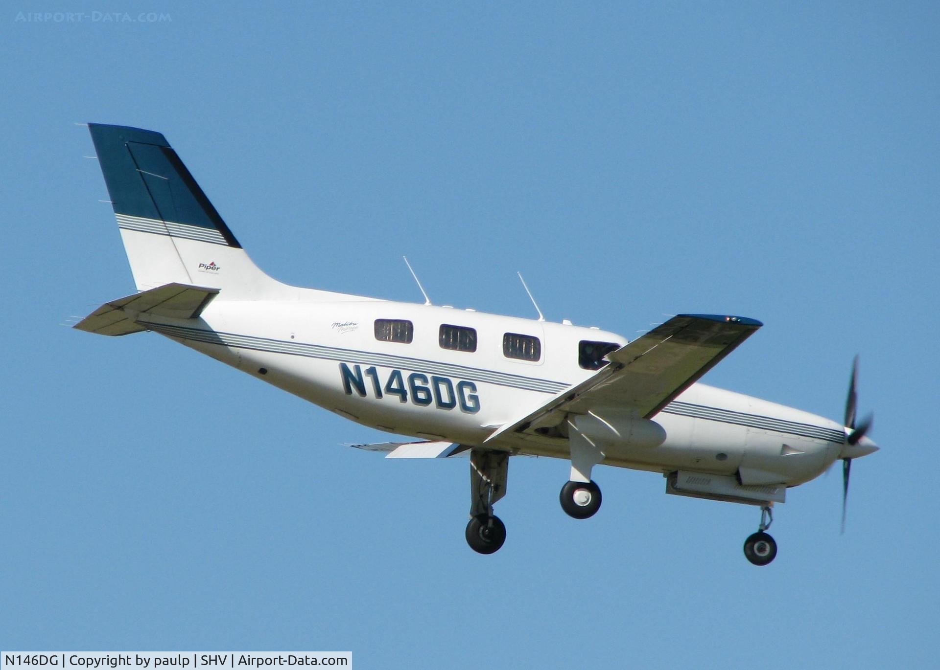 N146DG, 1996 Piper PA-46-350P Malibu Mirage C/N 4636066, Landing on runway 32 at the Shreveport Regional airport.