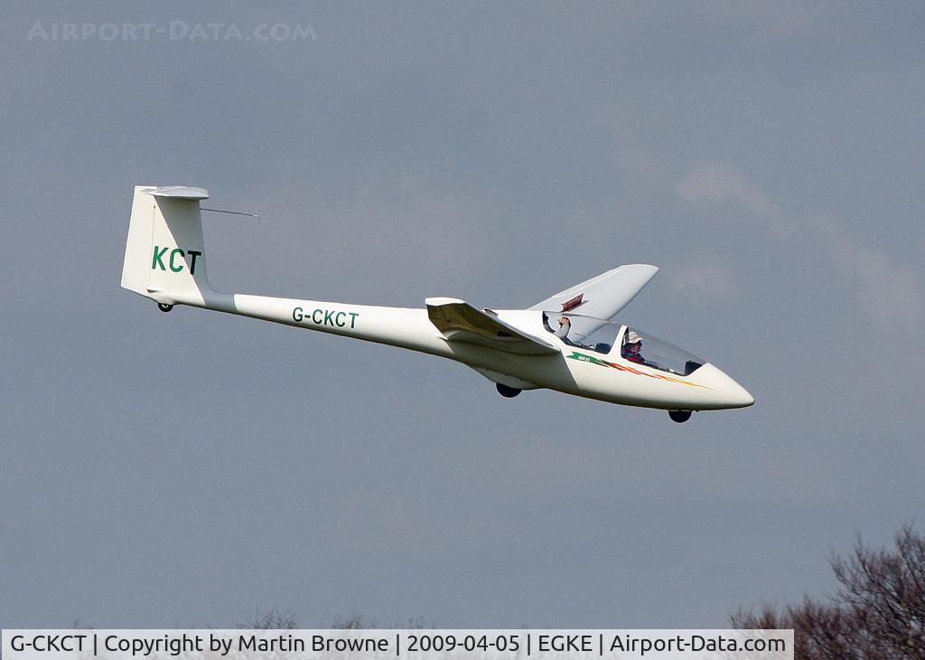G-CKCT, 2002 Schleicher ASK-21 C/N 21751, Landing