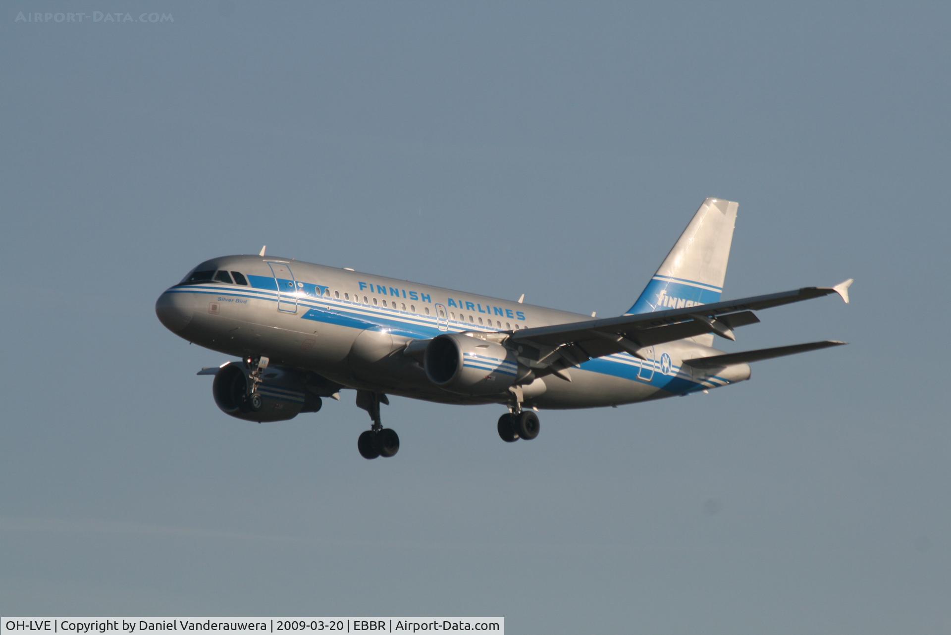 OH-LVE, 2002 Airbus A319-112 C/N 1791, arrival of flight AY811 to rwy 25L