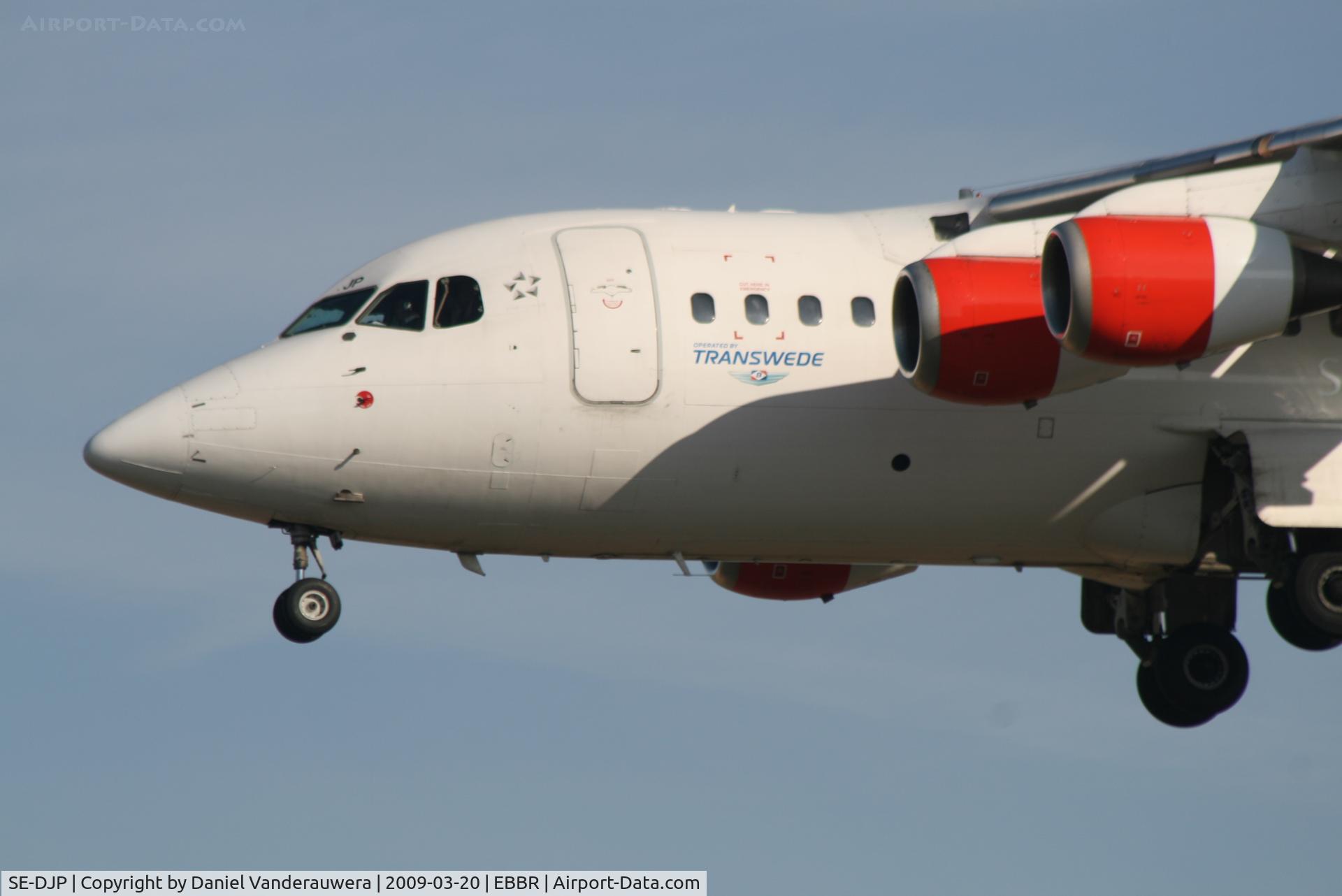 SE-DJP, 1994 British Aerospace Avro 146-RJ70 C/N E1254, arrival of flight SK4743 to rwy 25L