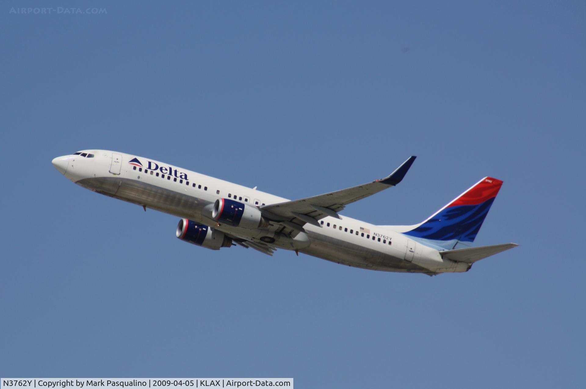 N3762Y, 2001 Boeing 737-832 C/N 30817, Boeing 737-800