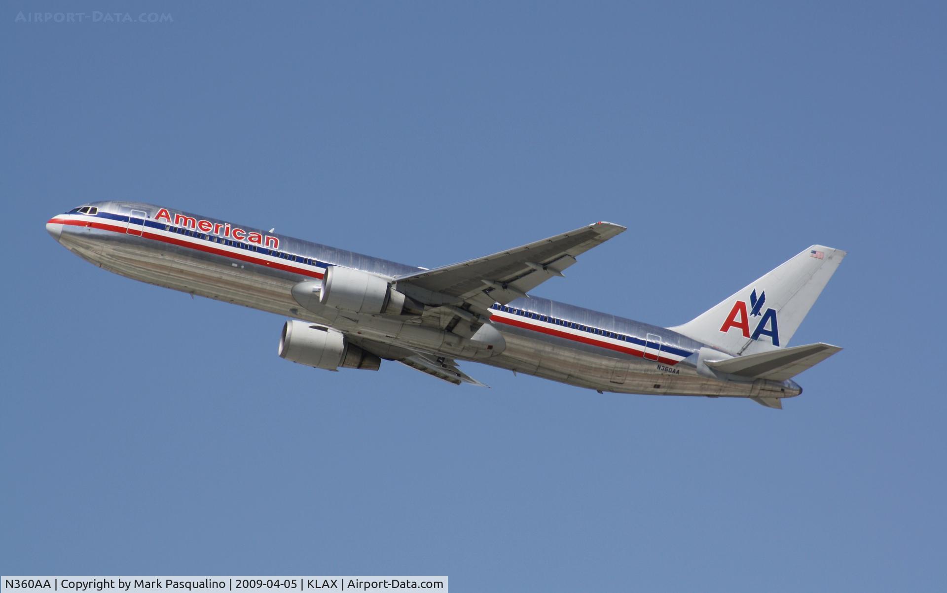 N360AA, 1988 Boeing 767-323 C/N 24041, Boeing 767-300