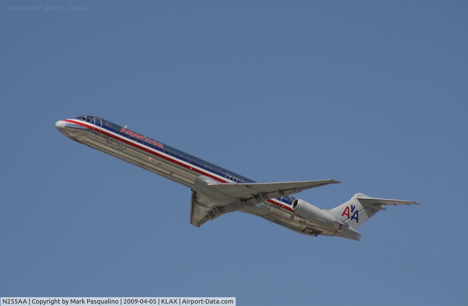 N255AA, 1984 McDonnell Douglas MD-82 (DC-9-82) C/N 49287, MD-82