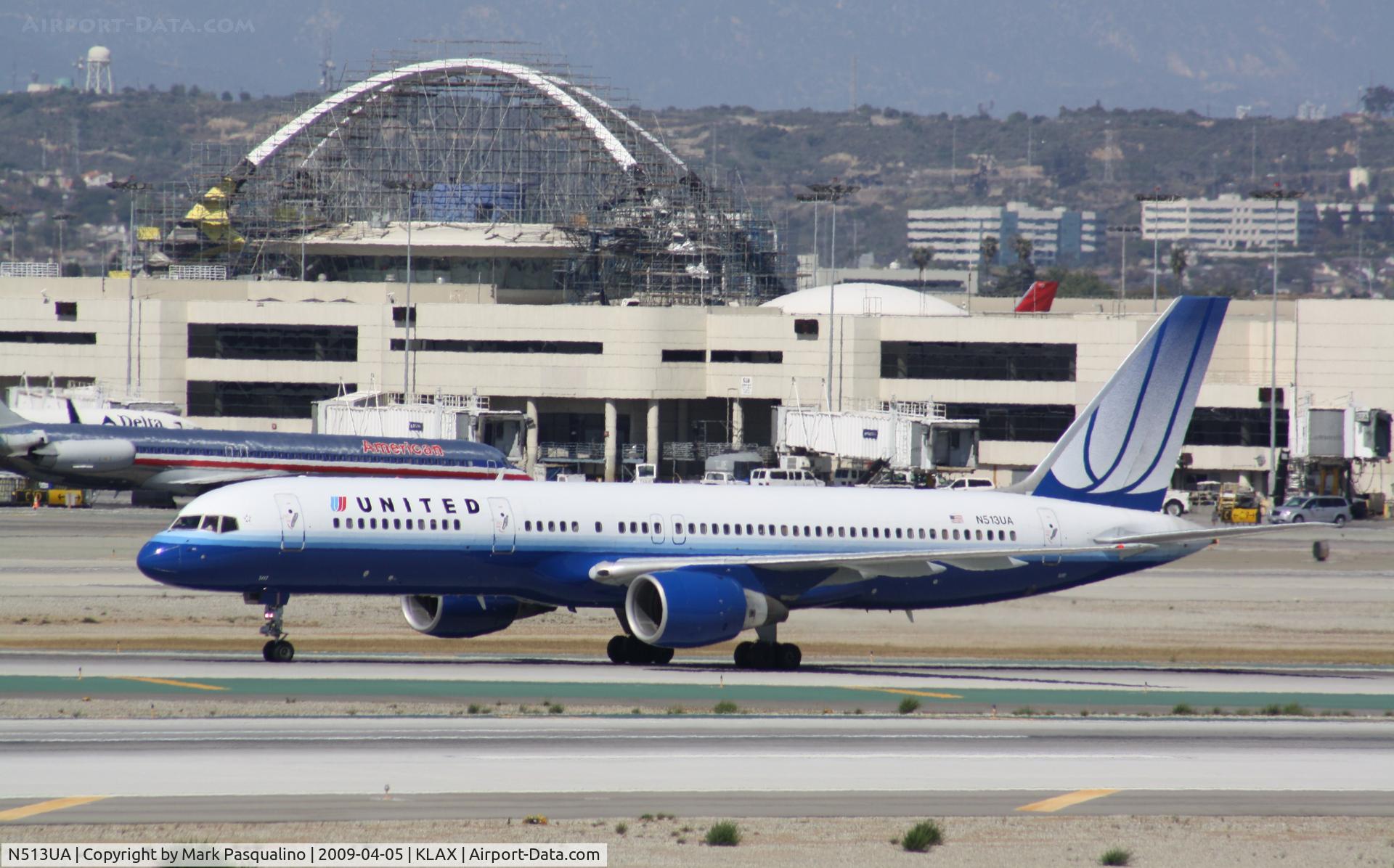 N513UA, 1990 Boeing 757-222 C/N 24810, Boeing 757-200